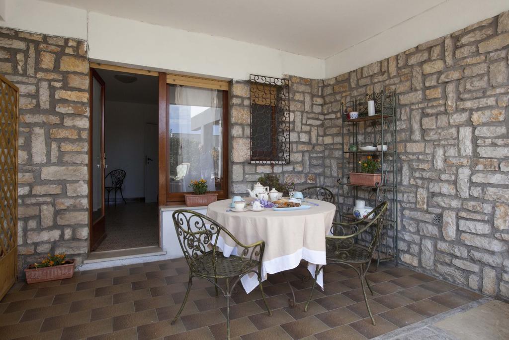 Un Ospite A Fontania Bed and Breakfast Gaeta Værelse billede