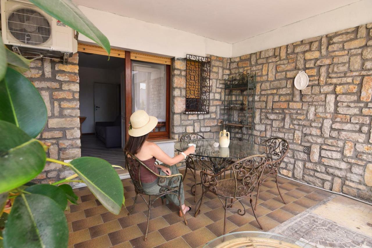 Un Ospite A Fontania Bed and Breakfast Gaeta Eksteriør billede