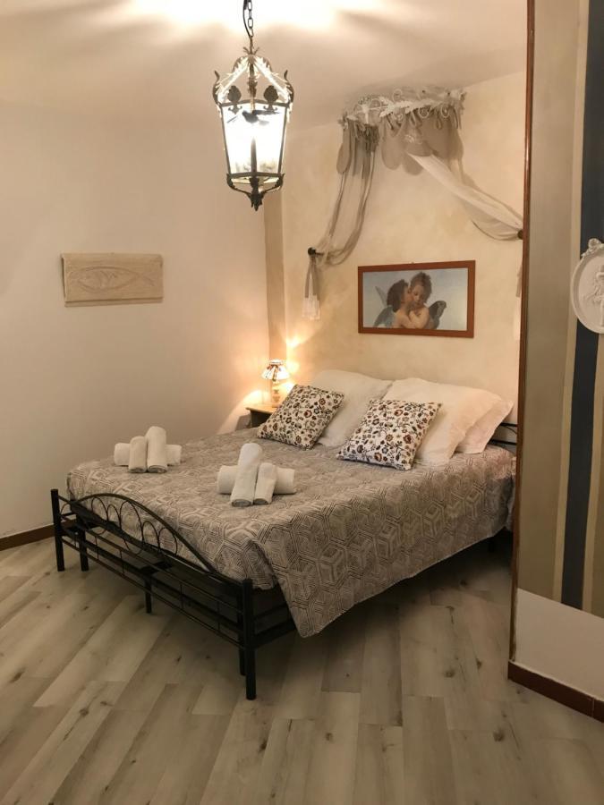 Un Ospite A Fontania Bed and Breakfast Gaeta Eksteriør billede